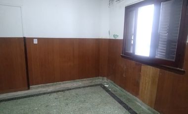 Casa PH en alquiler en Quilmes Oeste