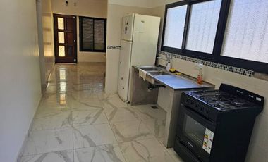 Chalet en venta en Remedios de Escalada Oeste