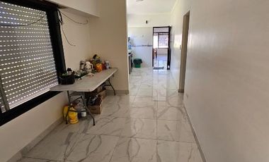 Chalet en venta en Remedios de Escalada Oeste