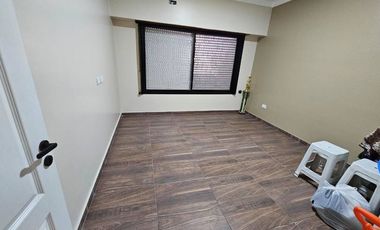 Chalet en venta en Remedios de Escalada Oeste