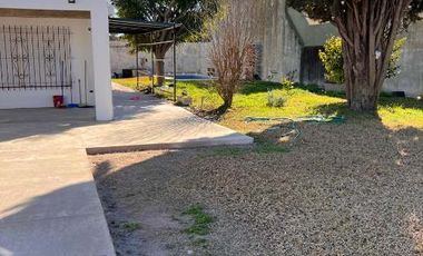 Chalet en venta en Remedios de Escalada Oeste