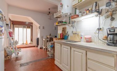 PH en venta 4 amb con patio planta baja Carapachay