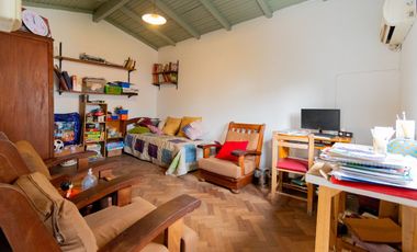 PH en venta 4 amb con patio planta baja Carapachay