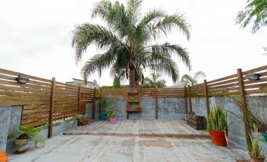 PH en venta 4 amb con patio planta baja Carapachay