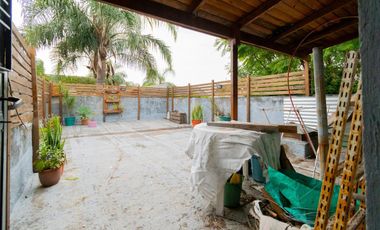 PH en venta 4 amb con patio planta baja Carapachay