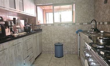 Casa en Venta en Tadeo Vargas / Metro Blanqueado