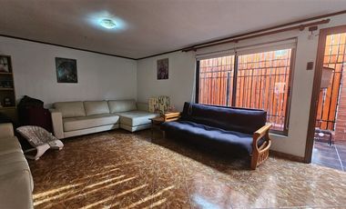 Casa en Venta en Tadeo Vargas / Metro Blanqueado