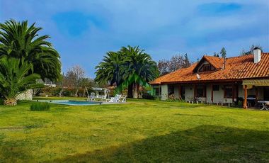 Casa en Venta en Condominio Los Maitenes