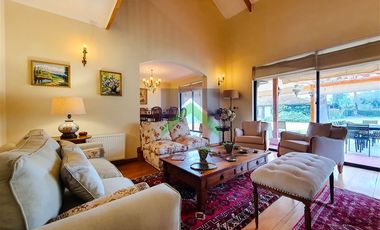 Casa en Venta en Condominio Los Maitenes