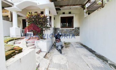 Rumah One Gate System Karangploso Dekat Sekolah Al Maahira, Exit Tol