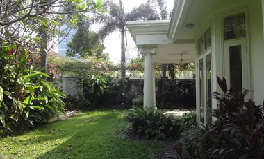 DISEWAKAN RUMAH DI CILANDAK, JAKSEL LT.725m2 ADA SWIMMING POOL