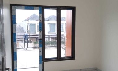 Rumah 2 lantai siap huni akses dekat tol dan LRT