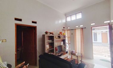 Rumah Cantik Bagus Siap Huni di Perum Cluster dekat Tugu Boto