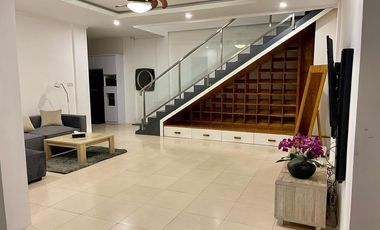 Villa Modern Minimalis Lokasi Strategis Padang Sambian Bali