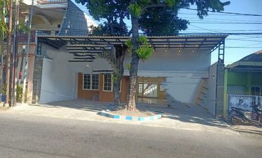 Disewakan Tempat Usaha Jl. RayaTaman Asri Pondok Tjandra Sidoarjo