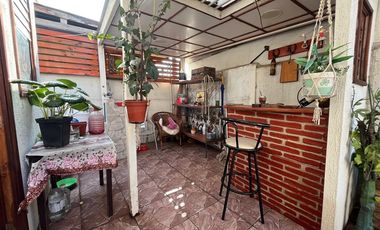 Casa en Venta en parroco damian acuña 1448