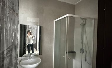 DISEWAKAN CLUSTER CALIFORNIA 2 KAMAR RUMAH MILENIAL PIK 2