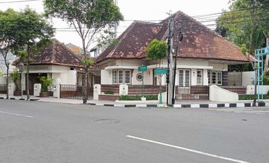 Jual Rumah model Belanda di kota Yogyakarta