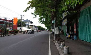 Toko ditimur Malioboro Yogyakarta Dijual cepat Lt 112m2