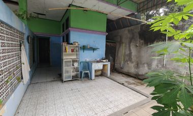 Rumah Dan Ruang Usaha luas tanah 1099m² Tengah Kota Banjarsari Solo
