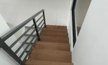 Dijual rumah mewah 2 lantai siap huni di Dago kodya bandung