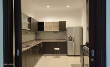 Apartemen Belleza 4BR Type Penthouse Furnished