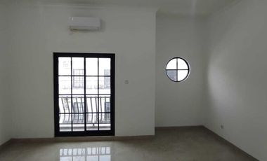 Disewakan Rumah Baru Grand Mediterania Residence Jalan Vikamas Tengah