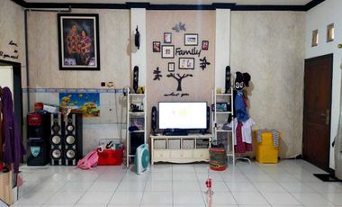 715Jt Rumah 2 Lt Padangsari Banyumanik Bonus AC & Kitchen, Carport 2