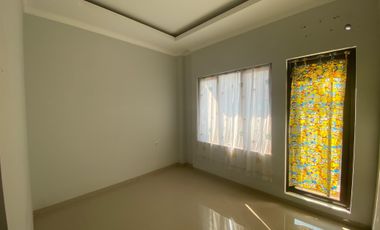 Dijual Rumah Baru Imperial