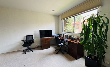 Muy buena casa en renta frente al Lomas Country Club