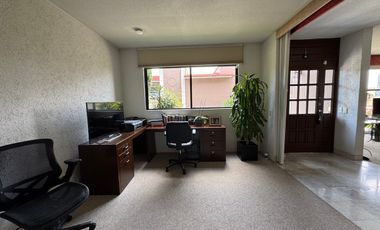 Muy buena casa en renta frente al Lomas Country Club