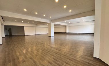 Muy buena casa en renta frente al Lomas Country Club