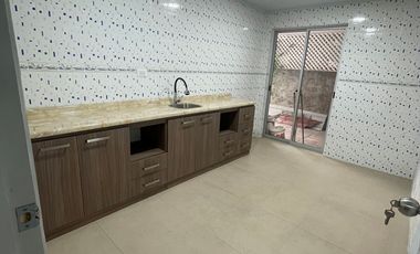 VENTA LOCAL COMERCIAL  EXCELENTE UBICACION