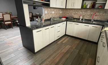 VENTA LOCAL COMERCIAL  EXCELENTE UBICACION