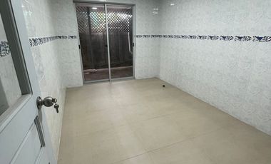 VENTA LOCAL COMERCIAL  EXCELENTE UBICACION