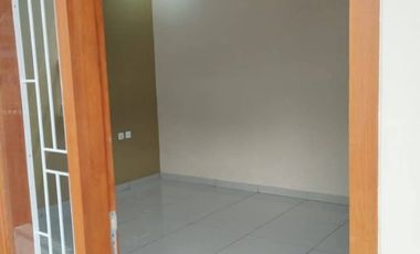 dijual rumah Baru siap huni 3 kamar di cihanjuang dkt cimahi