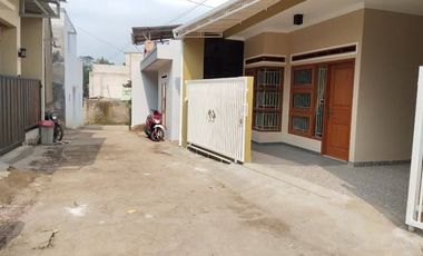dijual rumah Baru siap huni 3 kamar di cihanjuang dkt cimahi