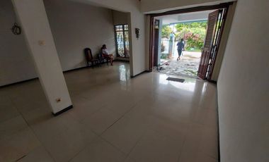 ‼️BERSIH TERAWAT‼️RUMAH SEMOLOWARU SELATAN NGINDEN MANYAR DEKAT MERR