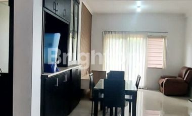 RUMAH HOOK TERAWAT DI KAWASAN SEJUK DI PERUMAHAN ELITE