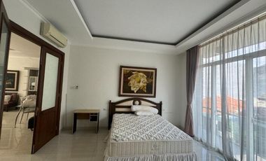 Jual Cepat Rumah Mewah 2 1/4 lantai, SHM 180 m2, Tomang, Jakarta Barat
