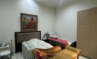 Jual Cepat Rumah Mewah 2 1/4 lantai, SHM 180 m2, Tomang, Jakarta Barat