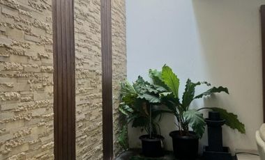Jual Cepat Rumah Mewah 2 1/4 lantai, SHM 180 m2, Tomang, Jakarta Barat