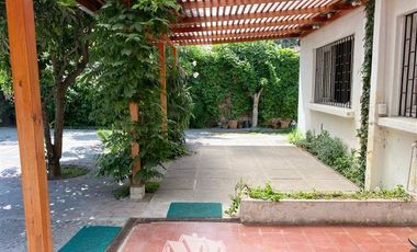 Casa en Venta en Vía Regina/Monseñor Edwards