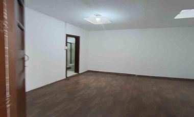 CASA EN ARRIENDO EN EL CENTRO/MANIZALES