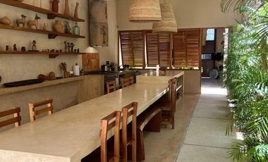 Hotel Boutique en Venta, 9 habitaciones equipadas, paneles solares