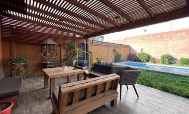 CASA EN CONDOMINIO PEÑALOLÉN 4D3B (PISCINA)