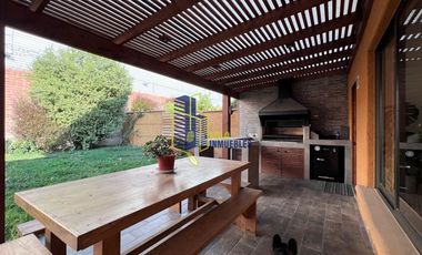 CASA EN CONDOMINIO PEÑALOLÉN 4D3B (PISCINA)