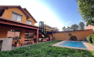 CASA EN CONDOMINIO PEÑALOLÉN 4D3B (PISCINA)