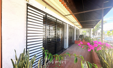Venta de casa para oficina o comercio en colonia La Paz