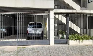 Cochera en venta - 13Mts2 - Caseros